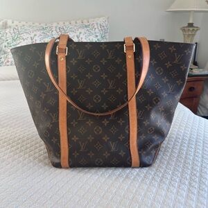 Louis Vuitton Sac Shopping Bag